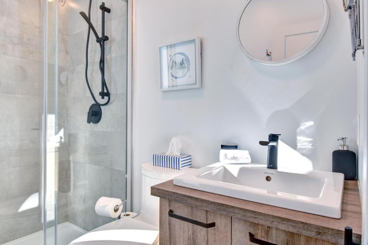 Вилла Chalet Serenity - Mont Tremblant Ski - Spa Sauna Wifi Tv Privet Chic Modern House Ла-Консепсьон Экстерьер фото